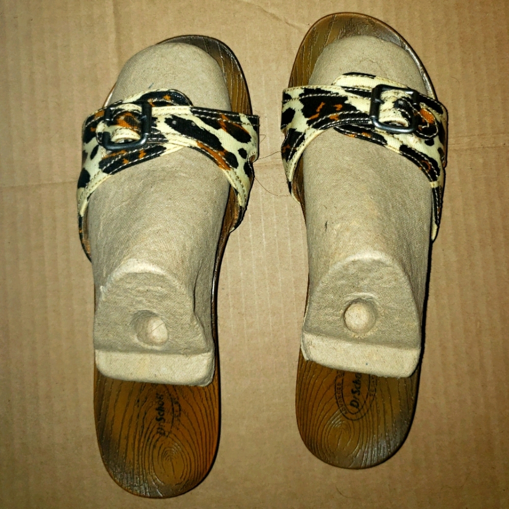 Dr. Scholl's slides sandals wood clogs leopard 8